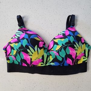 NWT VS PINK Wear Everywhere Wireless Push Up Bra 36D T Shirt